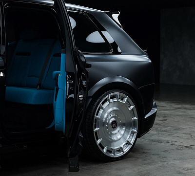 Фото дисков Vossen UV-7 на Rolls-Royce Cullinan