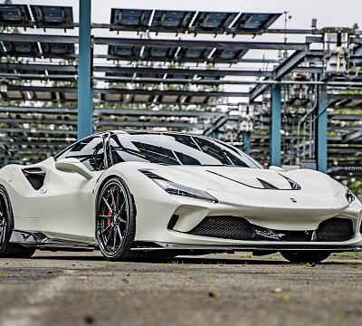 Фото дисков Strasse Wheels SV10 Deep Concave FS на Ferrari SF90