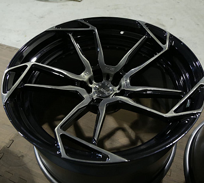 ADV.1 ADV5.3 M.V2 CS