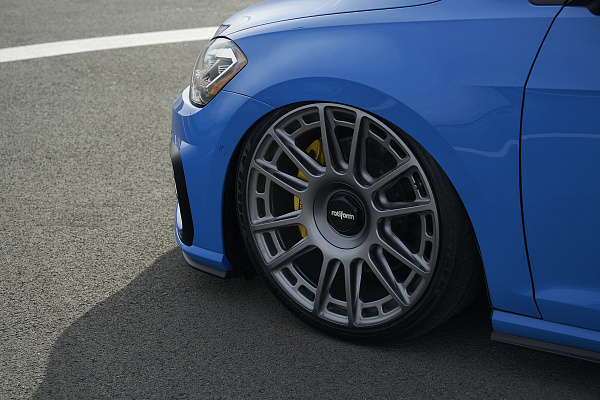 Фото дисков Rotiform OZR Матовый графит на Volkswagen Golf VII