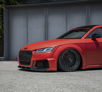 Фото дисков Rotiform LHR-M на Audi TT (8S)