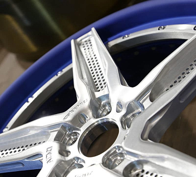 ADV.1 ADV05R Track Spec CS
