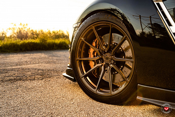 Фото дисков Vossen M-X2 Глянцевая бронза на Nissan GT-R