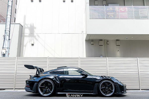 Фото дисков Anrky RS5.3 Черный глянец на Porsche 911 VIII