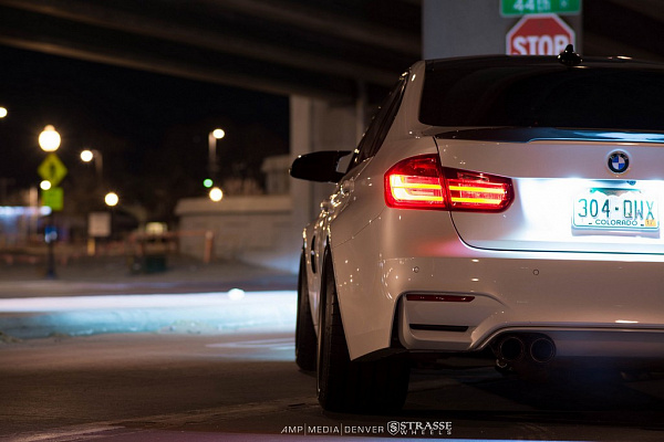 Фото дисков Strasse Wheels R10 Competition Сатиновая темная бронза на BMW 3/M3 (F3x/F80)