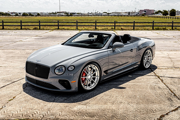Фото дисков Anrky AN28 Полированный лак на Bentley Continental GT III