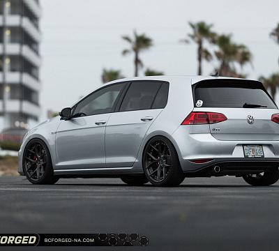 Фото дисков BC Forged HCS21 на Volkswagen Golf VII