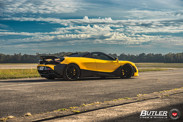 Фото дисков Vossen M-X6 Черный сатин на McLaren 720S