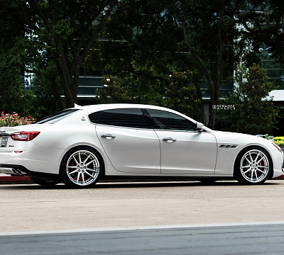 Фото дисков Strasse Wheels SV1 Deep Concave FS на Maserati Quattroporte VI