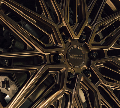Фото дисков Vossen HF6-5 на Ram 1500 V