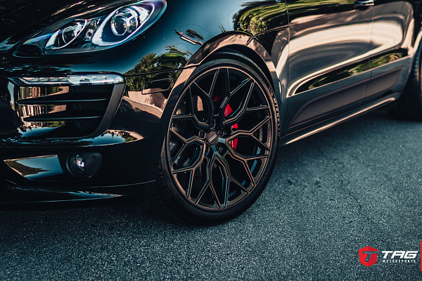 Фото дисков Vossen HF-2 Черный сатин на Porsche Macan I