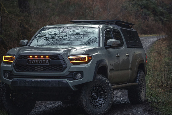 Фото дисков Black Rhino BARRAGE  на Toyota Tacoma III