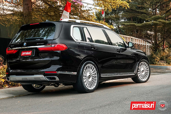 Фото дисков Vossen S17-15T Глянцевый лак на BMW X7 (G07)