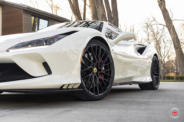 Ferrari F8