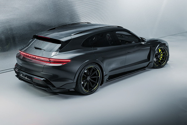 Фото дисков Brixton Forged R11-RS Черный глянец на Porsche Taycan I