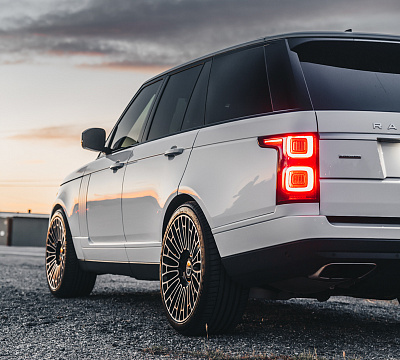 Фото дисков Brixton Forged LX01 на Land Rover Range Rover IV
