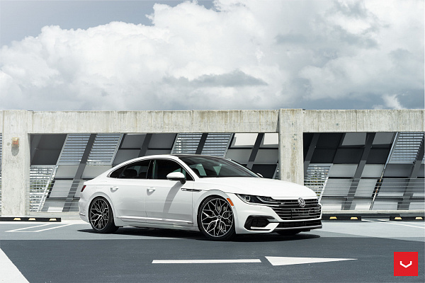 Фото дисков Vossen HF-2 Алмазная проточка на Volkswagen Arteon