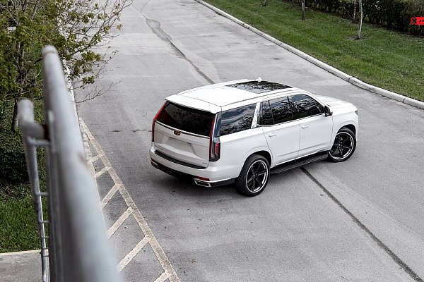 Фото дисков Anrky AN36-S Черный глянец на Cadillac Escalade V