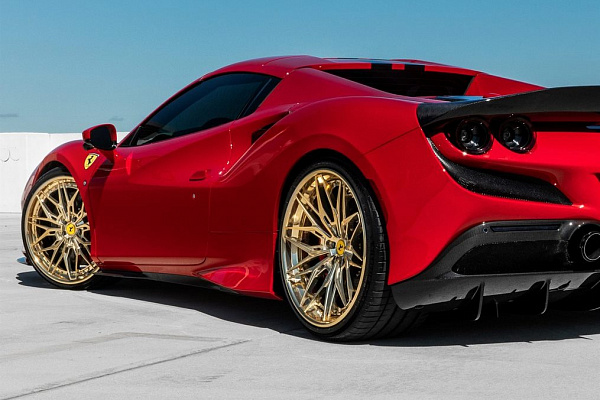 Фото дисков Anrky S3-X1 Глянцевое золото на Ferrari F8