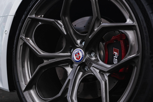 Фото дисков HRE P111SC Глянцевый темный лак на Audi A/RS 6 (C8)
