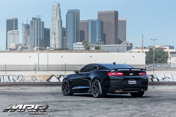 Фото дисков MRR M228 Черный глянец на Chevrolet Camaro VI