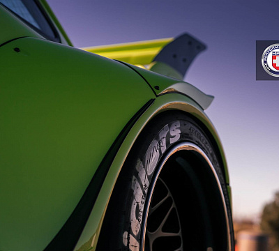 Фото дисков HRE 300 на Porsche 911 IV
