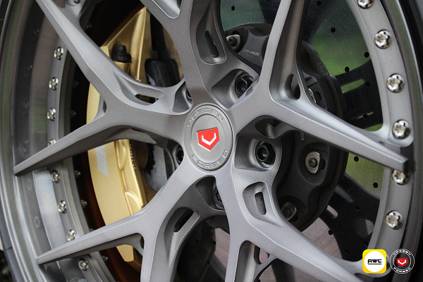 Фото дисков Vossen S21-01 (3-Piece) Сатиновый графит на BMW 6/M6 (F06/F13/F12)