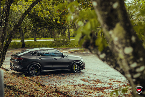 Фото дисков Vossen EVO-4 Черный глянец на BMW X6/X6 M (G06/F96)