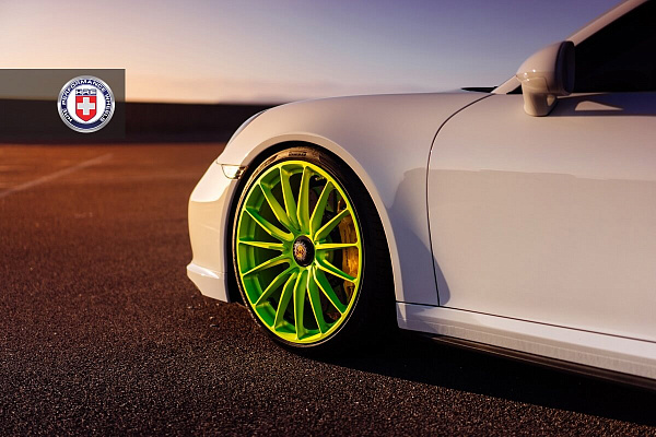 Фото дисков HRE P103 Другой цвет на Porsche 911 VII