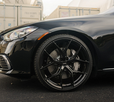Фото дисков Vossen HF-5 на Mercedes-Benz S-Class (W223)