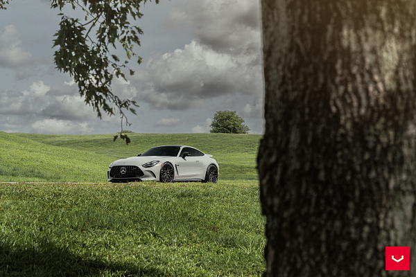 Фото дисков Vossen HF-7 Черный глянец на Mercedes-Benz AMG GT II