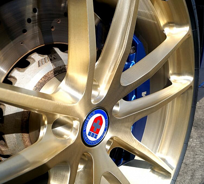Фото дисков HRE P104 на BMW 5/M5 (F10)
