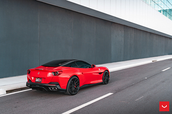 Фото дисков Vossen HF-4T Черный глянец на Ferrari Portofino