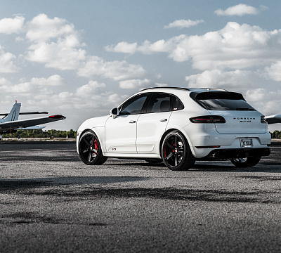Фото дисков Vossen CV3 на Porsche Macan I