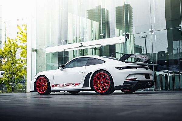 Фото дисков Brixton Forged PF10-RS Красный глянец на Porsche 911 VIII