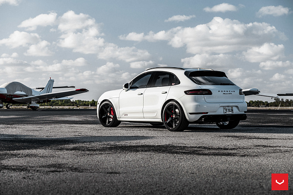 Фото дисков Vossen CV3 Черный глянец на Porsche Macan I