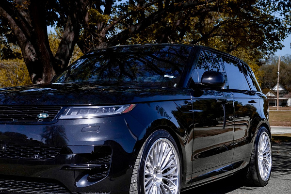 Фото дисков Anrky RF-340 Глянцевый лак на Range Rover Sport III