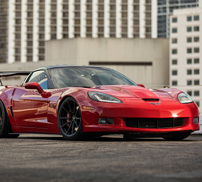 Фото дисков Vossen M-X2 на Chevrolet Corvette C6
