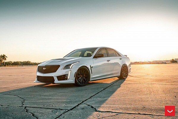 Фото дисков Vossen HF-2 Черный глянец на Cadillac CTS II
