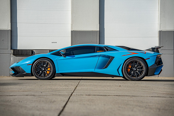 Фото дисков Strasse Wheels SV5-RS Performance Другой цвет на Lamborghini Aventador