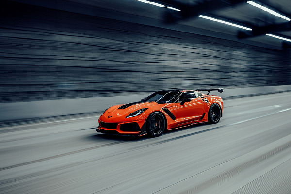 Фото дисков Strasse Wheels SM5R Deep Concave FS Другой цвет на Chevrolet Corvette C7