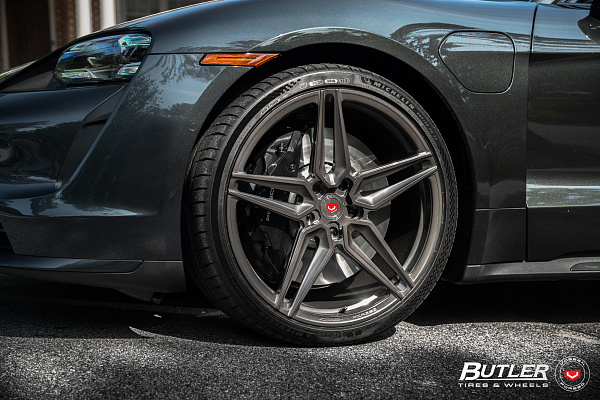 Фото дисков Vossen EVO-1 Глянцевый темный лак на Porsche Taycan I