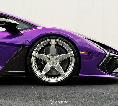 Фото дисков Anrky RS5.2 на Lamborghini Revuelto