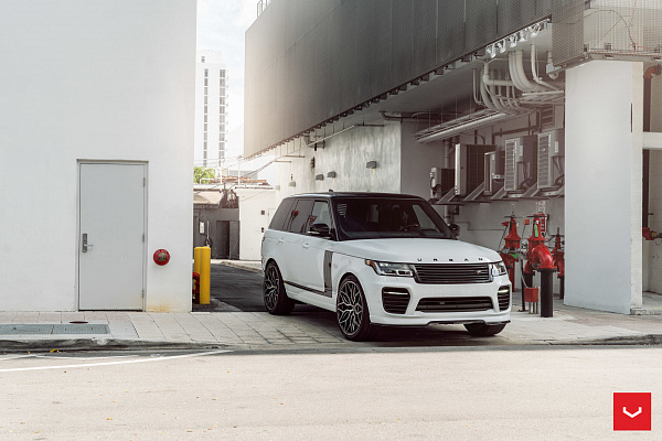 Фото дисков Vossen HF-2 Алмазная проточка на Land Rover Range Rover IV