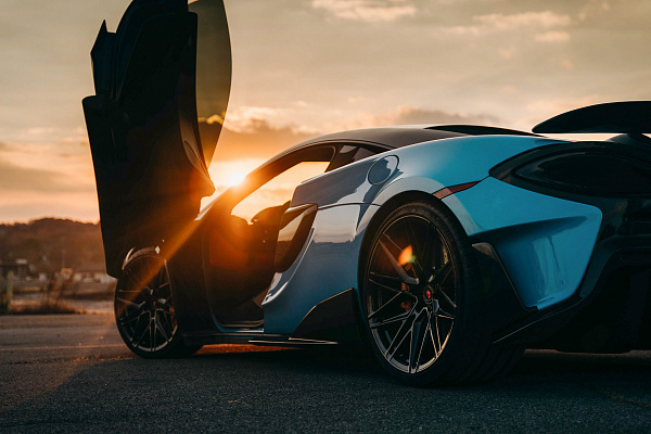 Фото дисков Vossen EVO-5 Черный глянец на McLaren 600