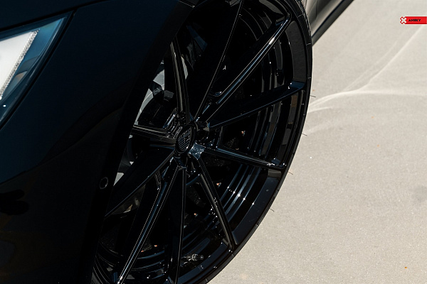 Фото дисков Anrky AN28 Черный глянец на Tesla Model S