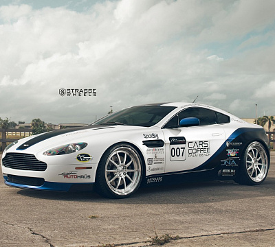 Фото дисков Strasse Wheels R10 Performance на Aston Martin Vantage 2