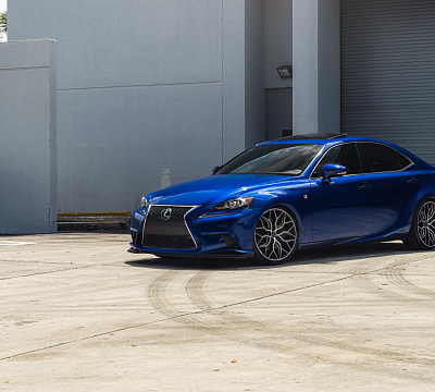 Фото дисков Vossen HF-2 на Lexus IS II