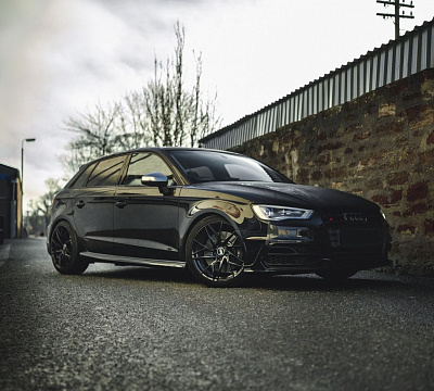 Фото дисков Bola FLR на Audi A/S/RS 3 (8V)