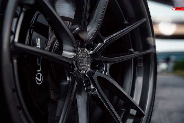 Фото дисков Anrky AN34 Глянцевый темный лак на Lexus LC 500